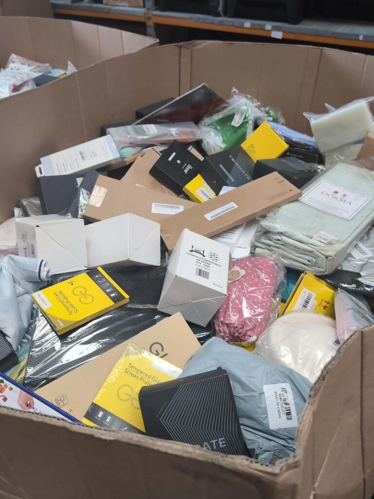 Affordable household accessories from Amazon liquidation stock for TikTok and Facebook marketplace