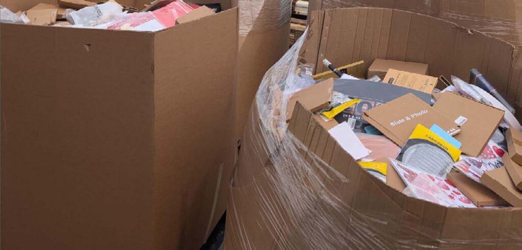 Small gadget and accessory wholesale lots from Amazon surplus for Whatnot and TikTok live streams