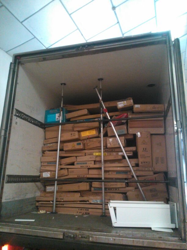 Loose loaded flatpack furniture returns in 40ft box trailer